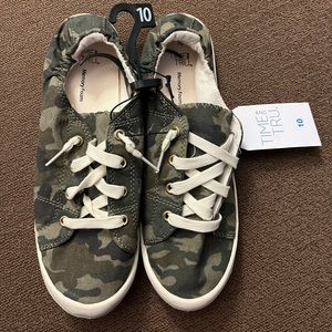 NEW TIME & TRU CAMO CAMOUFLAGE CANVAS Shoes *2 pairs*